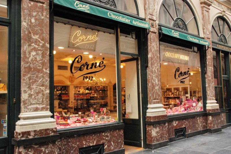 boulangerie-COURMES-min_chocolate_chocolaterie_shop_luxury_chic_gallery_brussels_belgium-558146